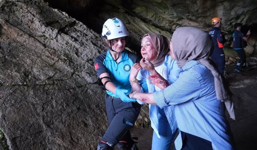 Konya UMKE'den Balatini Mağarası'nda Kurtarma Operasyonu