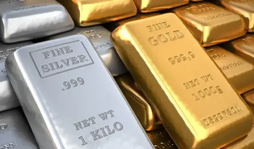 Altın çakıldı, piyasa tepetaklak: 7 ayın dibi! Bitcoin ve gümüşte düşüş