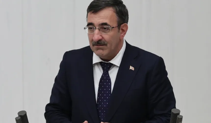 Cevdet Yılmaz: Türkiye ekonomisi küresel risklere rağmen dayanıklılığını koruyor