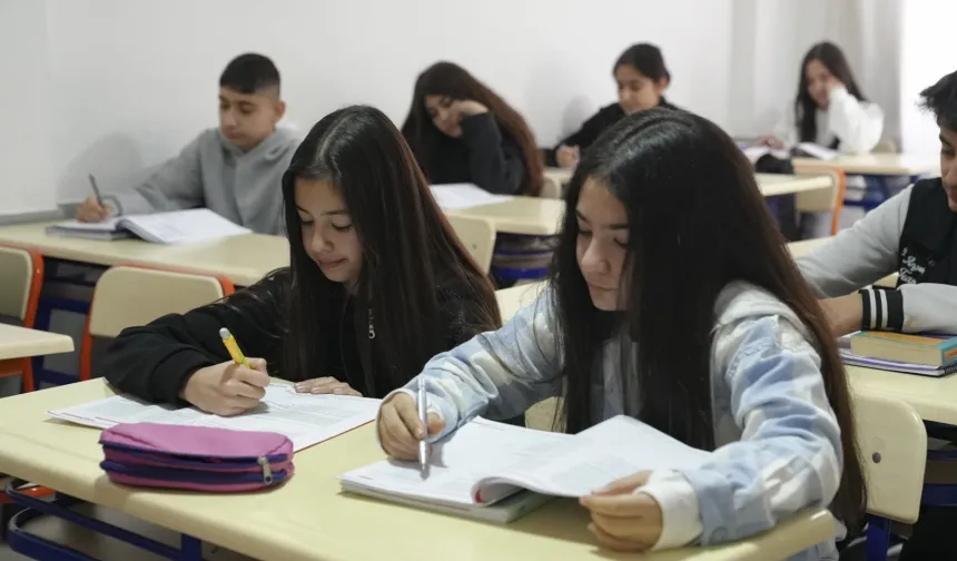 LGS sonuçları açıklandı: 452 öğrenci 500 tam puan aldı! 2026 LGS tercihleri ne zaman başlayacak?