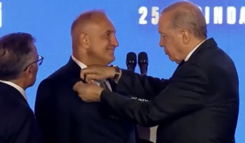 25. yıl programında AK Parti'ye 10 yeni katılım
