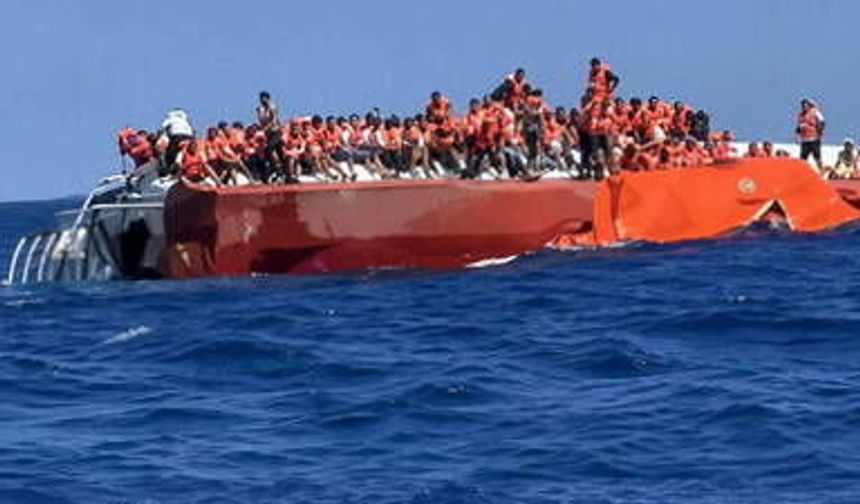 Girne açıklarında feribot faciası: 7 kişi yaşamını yitirdi, 23 kişi aranıyor, 237 yolcu kurtarıldı