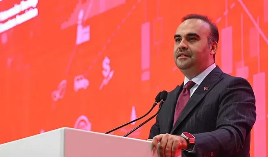 Bakan Kacır: Türkiye ekonomisi 24 çeyrektir büyüyor