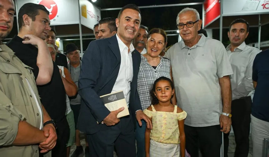 Balıkesir Edremit Kitap Fuarı'nda kültür ve sanat buluştu