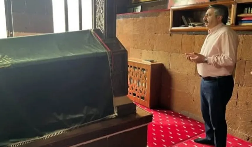 Bursa Yıldırım'dan Ahmed-i Hani Hazretleri'nin Türbesine ziyaret