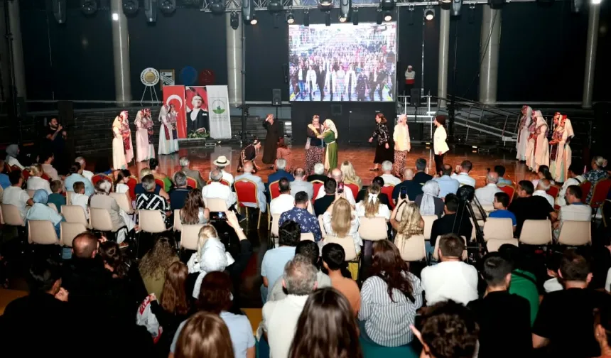 Büyük Zafer Bursa Osmangazi'de muhteşem gösteriyle anlatıldı