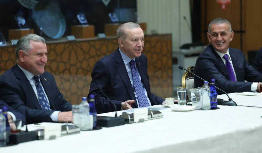 Cumhurbaşkanı Erdoğan'dan Süper Lig'e yükselen takımlara tebrik